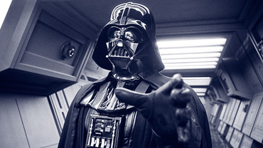 Darth Vader svinger lyssværdet i DOTA 2-modifikation