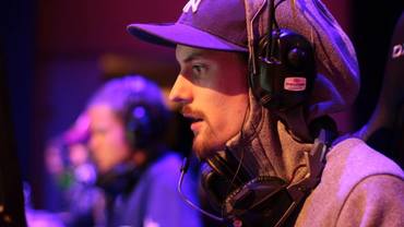 Devilwalk spiller nu for Luminosity