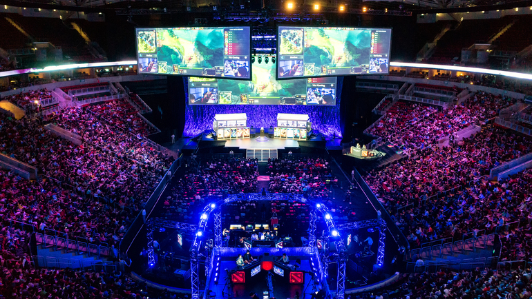SyndereN sønderbomber The International