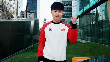 KDA på 23.7: Huni dominerer LCK 