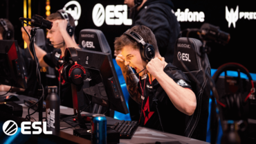 Major - Astralis uddeler tæsk, og er videre til finalen i Katowic...