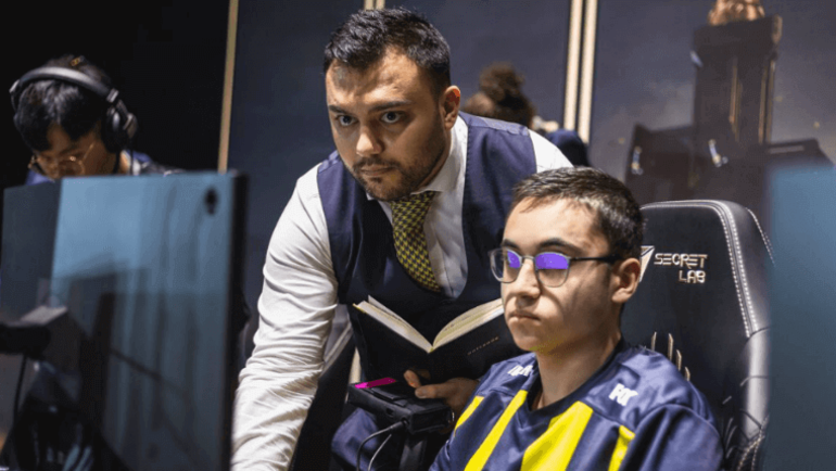 Professionel League of Legends coach er eftersøgt af politiet