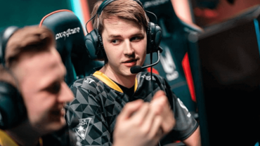 Splyce afslutter play-in stage med en gyserkamp 