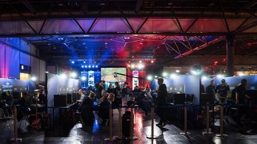 Esport banker afsted i Danmark